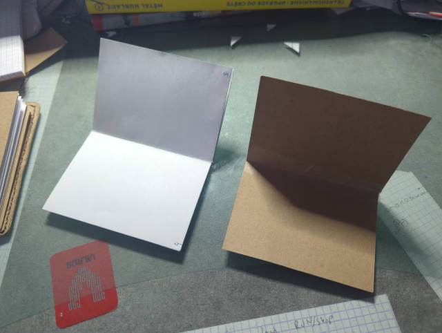 Photo:Premier pliage de la page A4